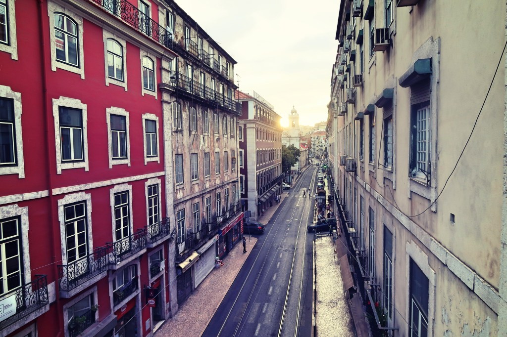 Lisbon day 3: Oceanario, Mercado, and Urban&nbsp;trekking